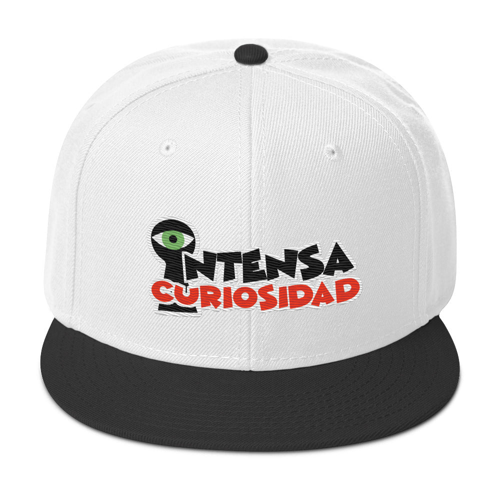 Gorra Bordada Intensa Curiosidad