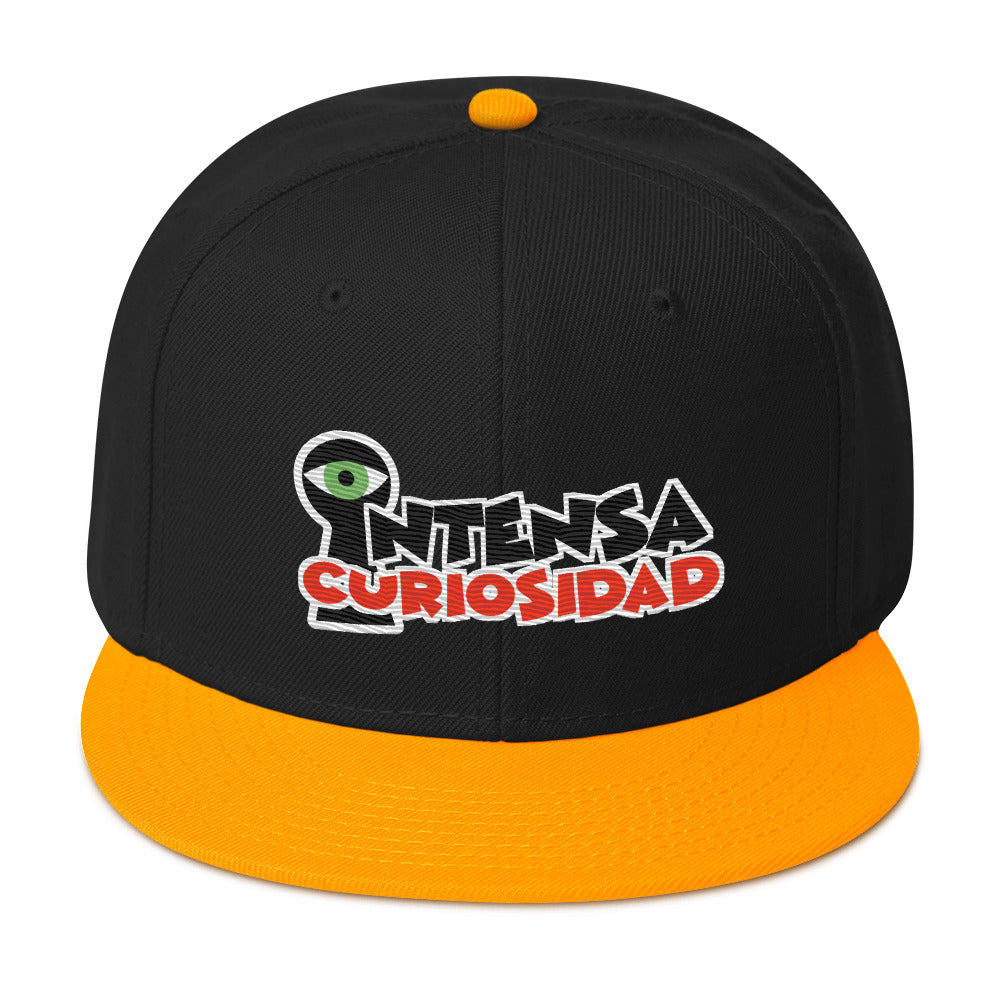 Gorra Bordada Intensa Curiosidad